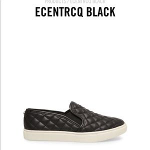 Steve Madden Black Slip Ons (Ecentrcq)